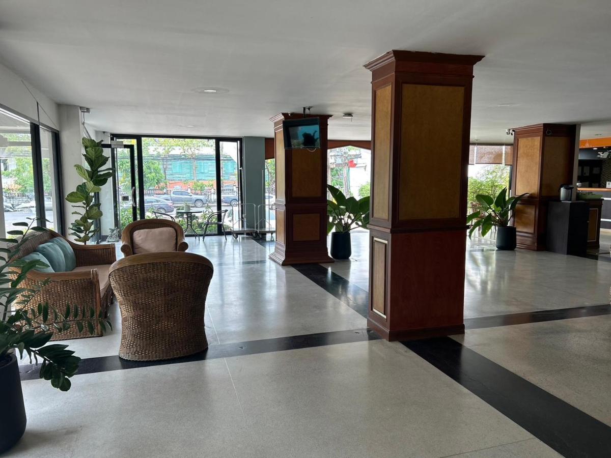 Bordin Hotel Ubon Ratchathani Esterno foto
