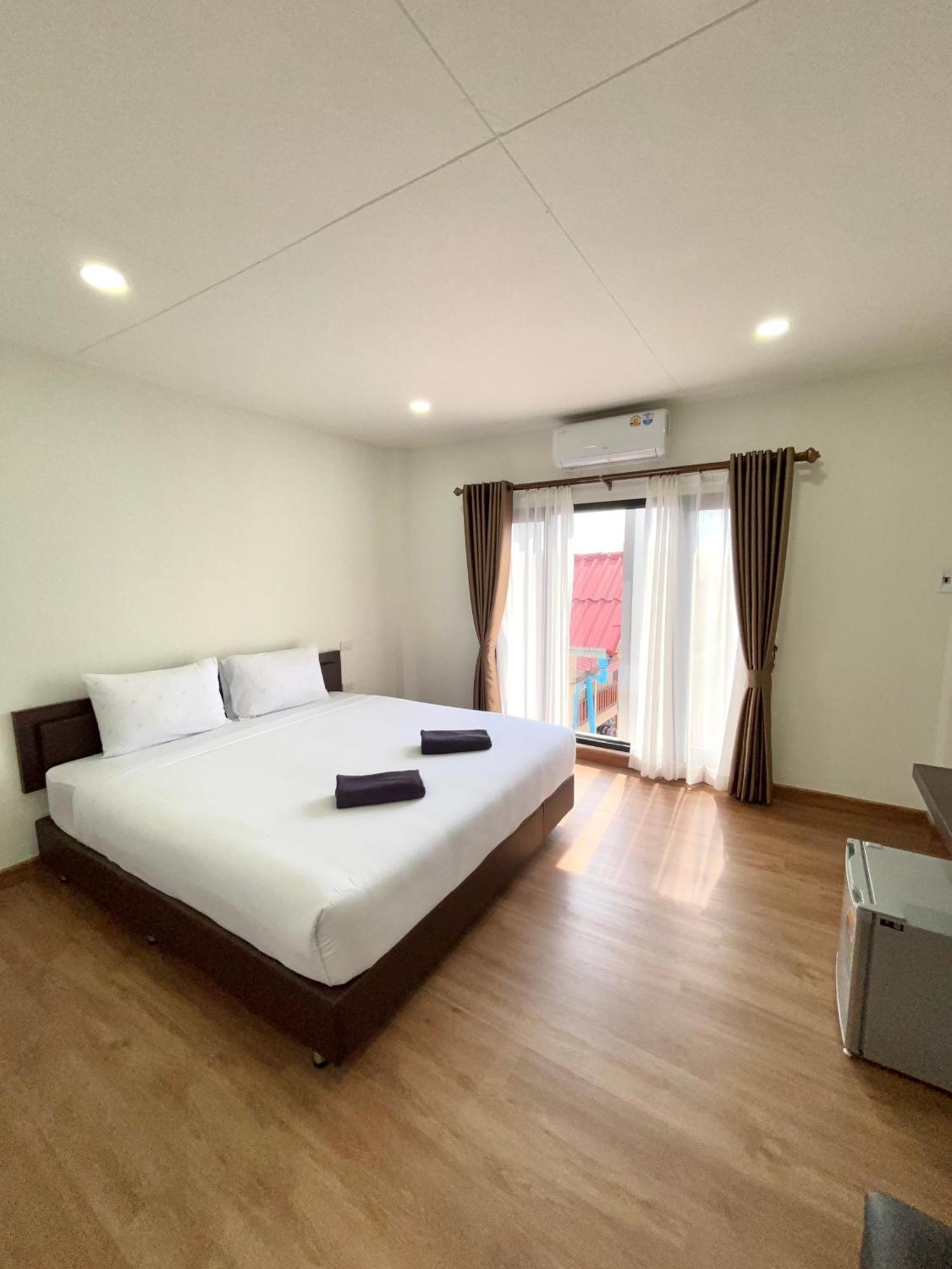 Bordin Hotel Ubon Ratchathani Esterno foto