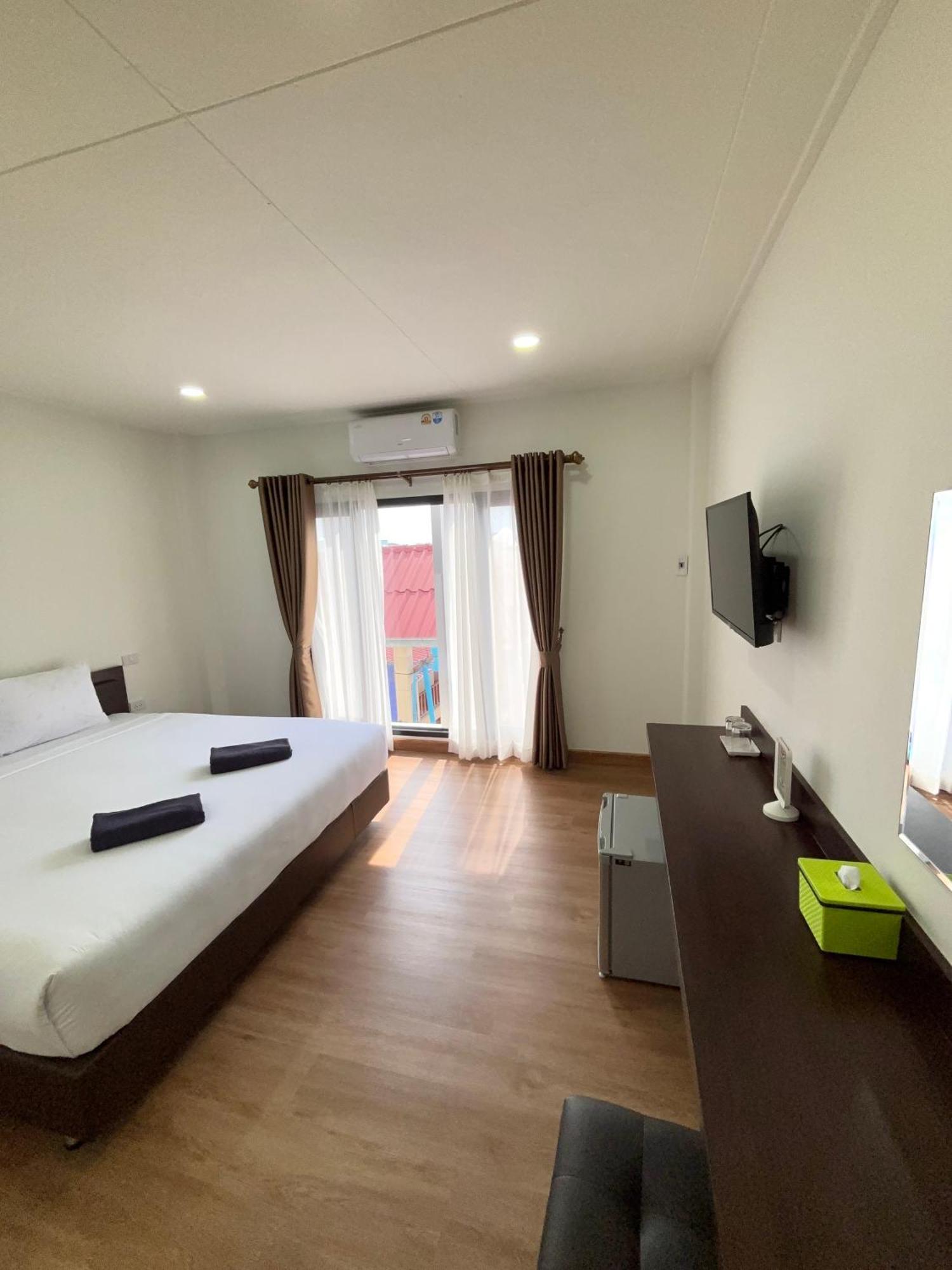 Bordin Hotel Ubon Ratchathani Esterno foto