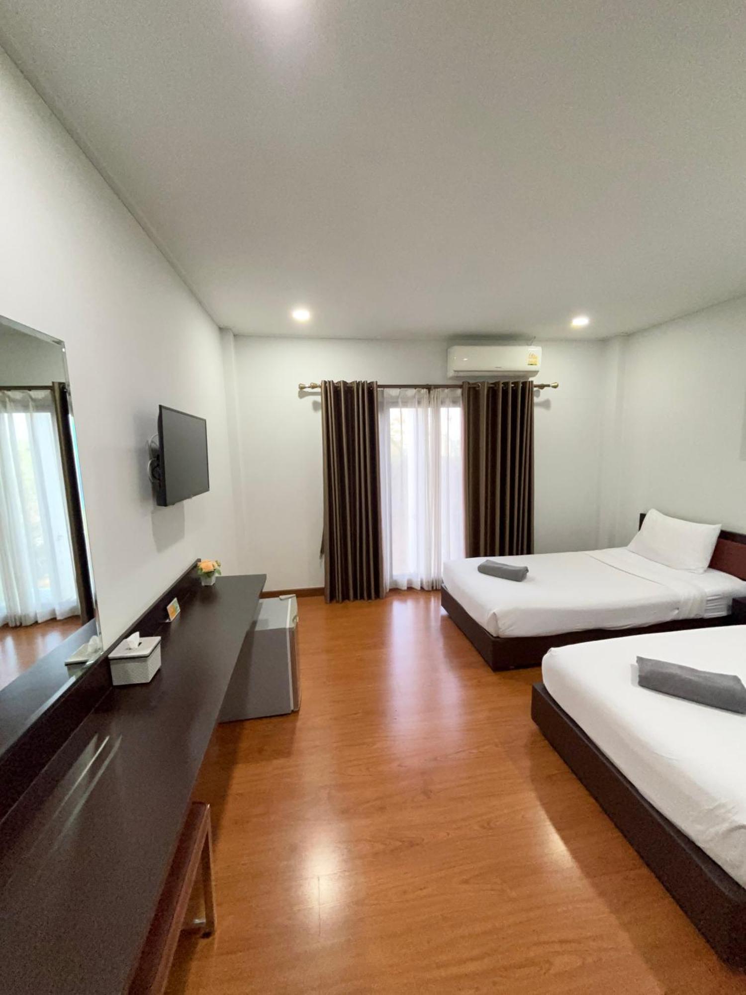 Bordin Hotel Ubon Ratchathani Esterno foto