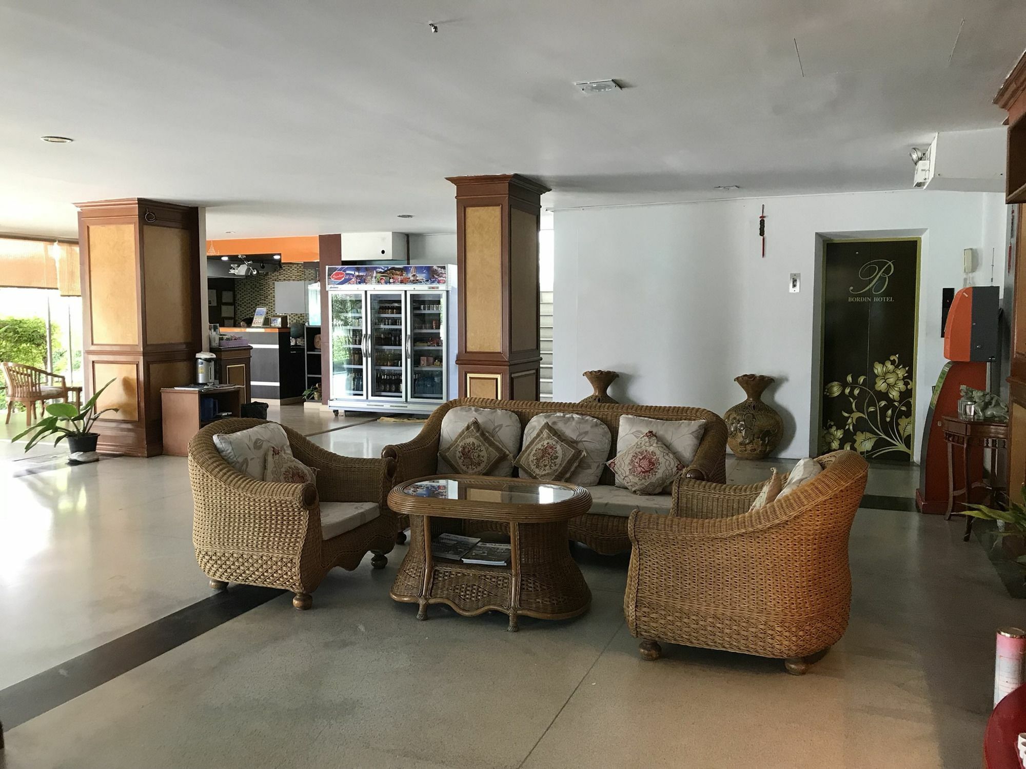Bordin Hotel Ubon Ratchathani Esterno foto