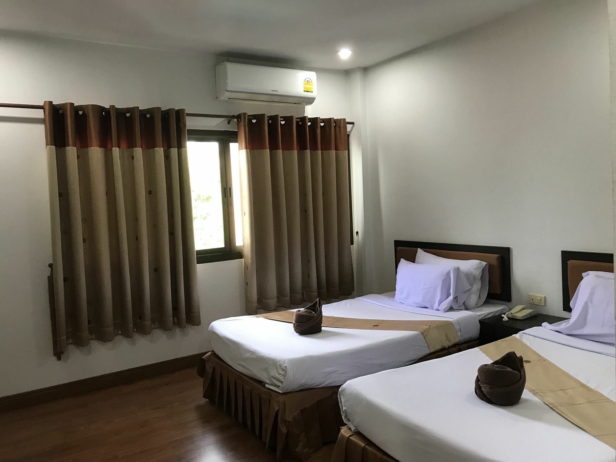 Bordin Hotel Ubon Ratchathani Esterno foto